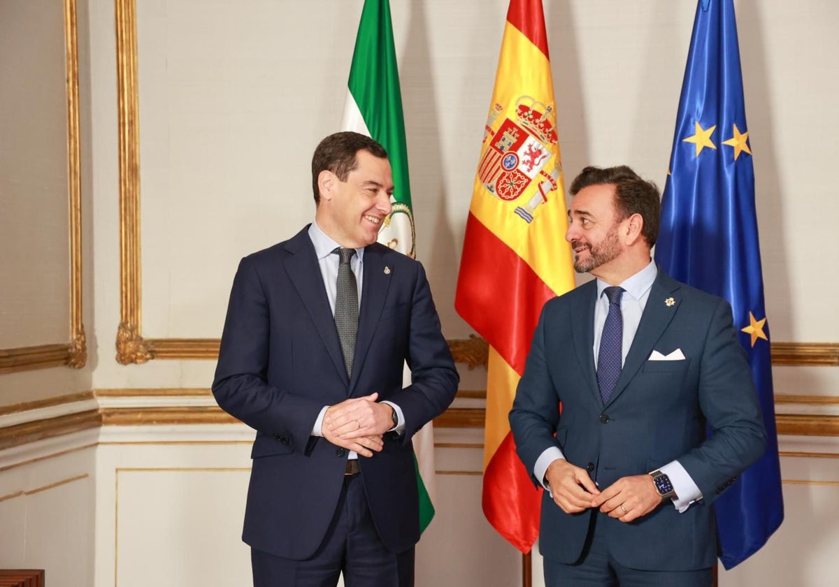 Juanma Moreno y Manuel Cardenete en el encuentro que mantuvieron esta semana