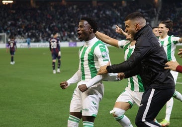 La alegría del triunfo del Córdoba ante el Eibar, en imágenes