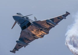 España firma la adquisición de 25 cazas de combate Eurofighter por 4.000 millones de euros