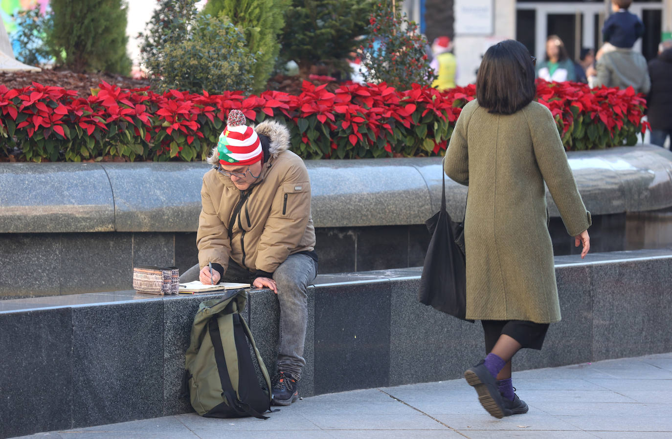 Las populares compras de regalos navideños en el Centro, en imágenes
