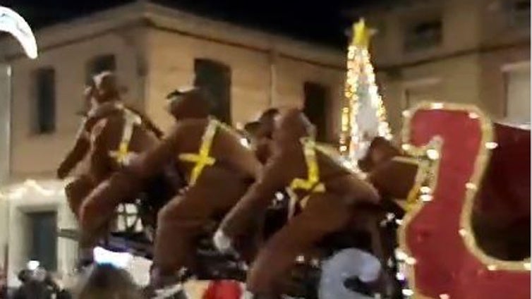 El pueblo de Segovia en el que los renos de Papá Noel 'vuelan' como en la cabalgata viral de Guatemala