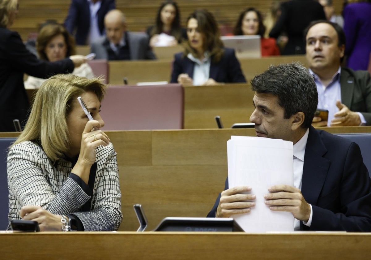 Imagen de archivo de la vicepresidenta primera de la Generalitat, Susana Camarero, y el presidente Carlos Mazón