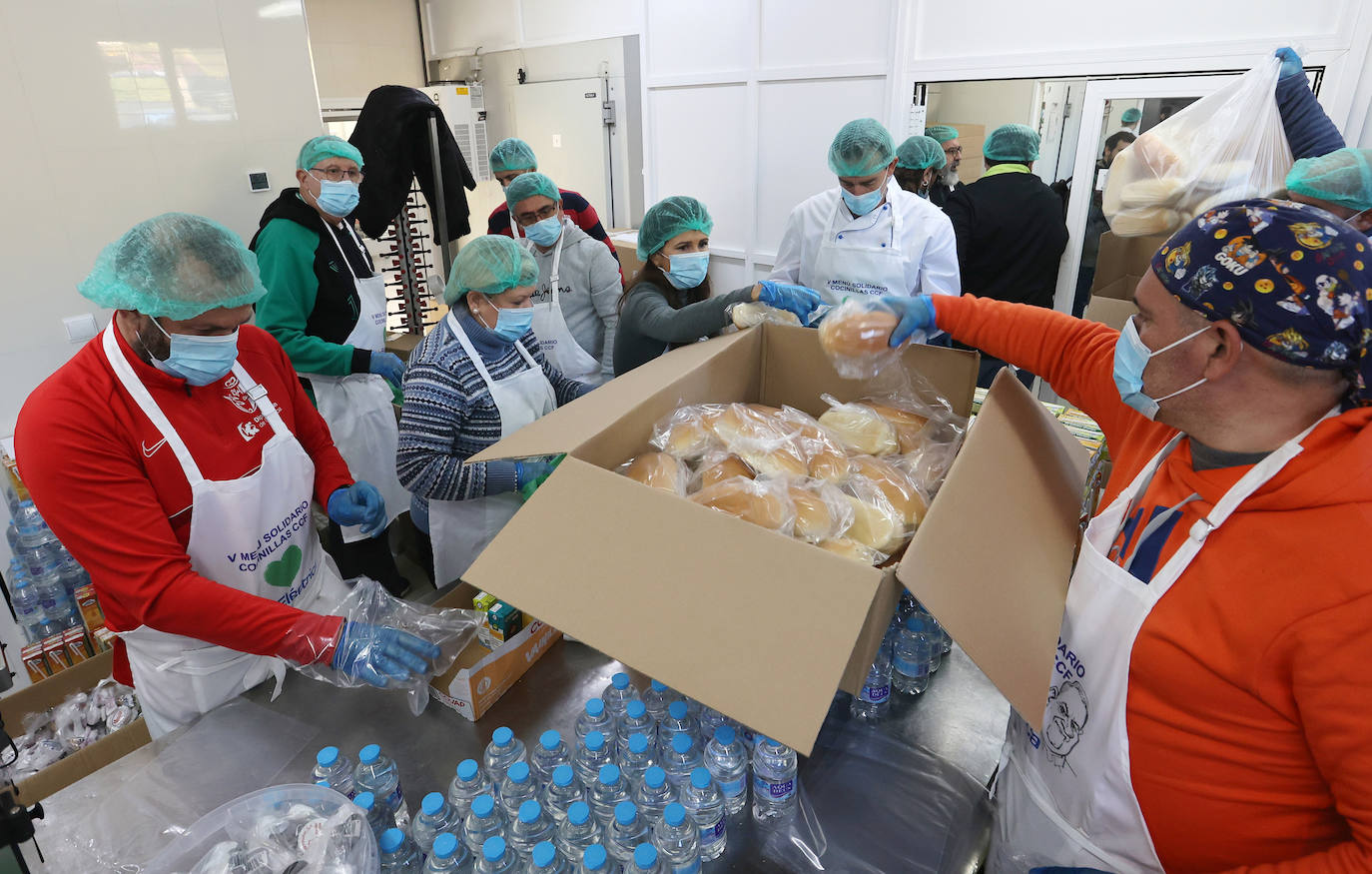 El menú más solidario de Córdoba para esta Nochebuena, en imágenes