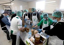 El menú más solidario de Córdoba para esta Nochebuena, en imágenes