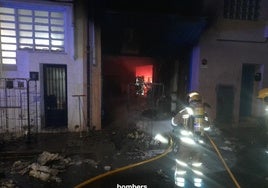 Cuatro heridos tras el incendio de un piso en El Prat (Barcelona)