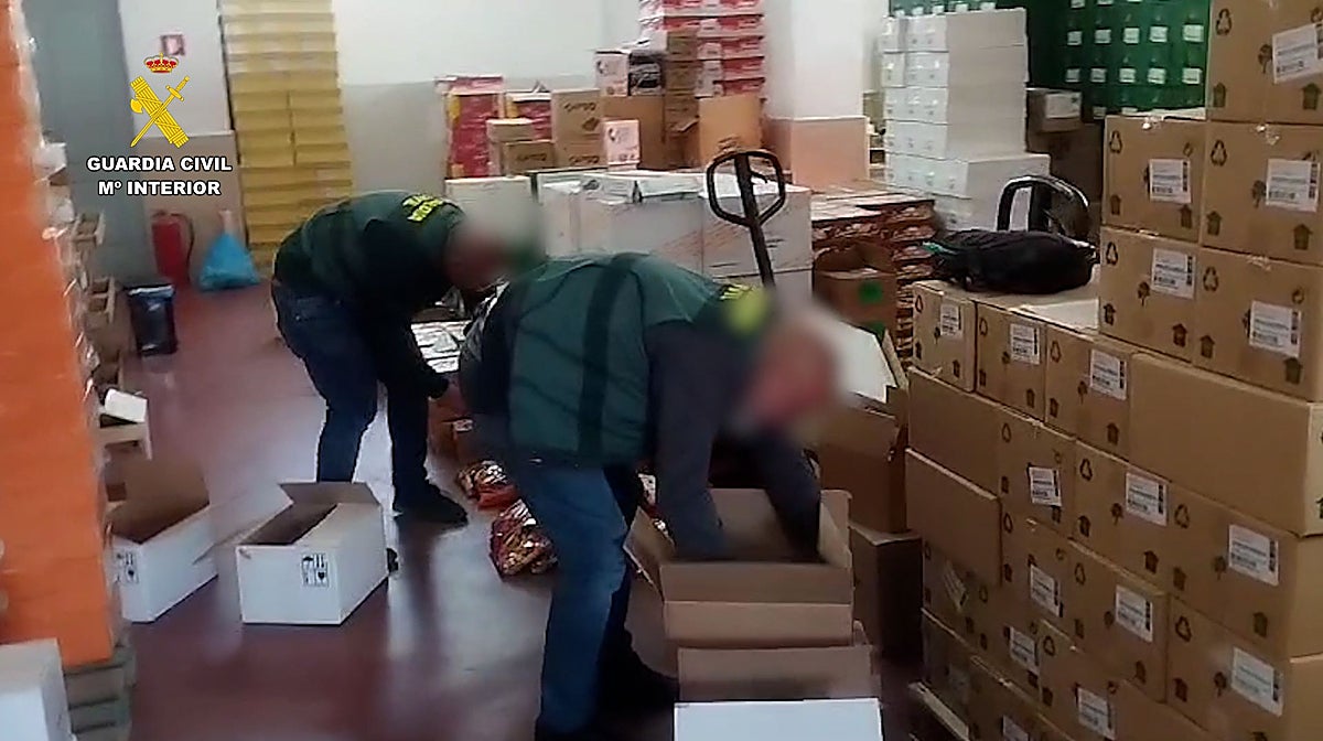 Pillan a una empresa estafando a fabricantes de turrón en Alicante: les generaron perdidas de 36.000 euros