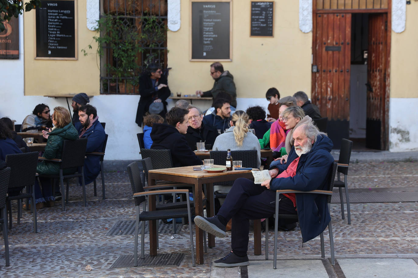 Los barrios de San Basilio y la Catedral, los que más población pierden de Córdoba, en imágenes