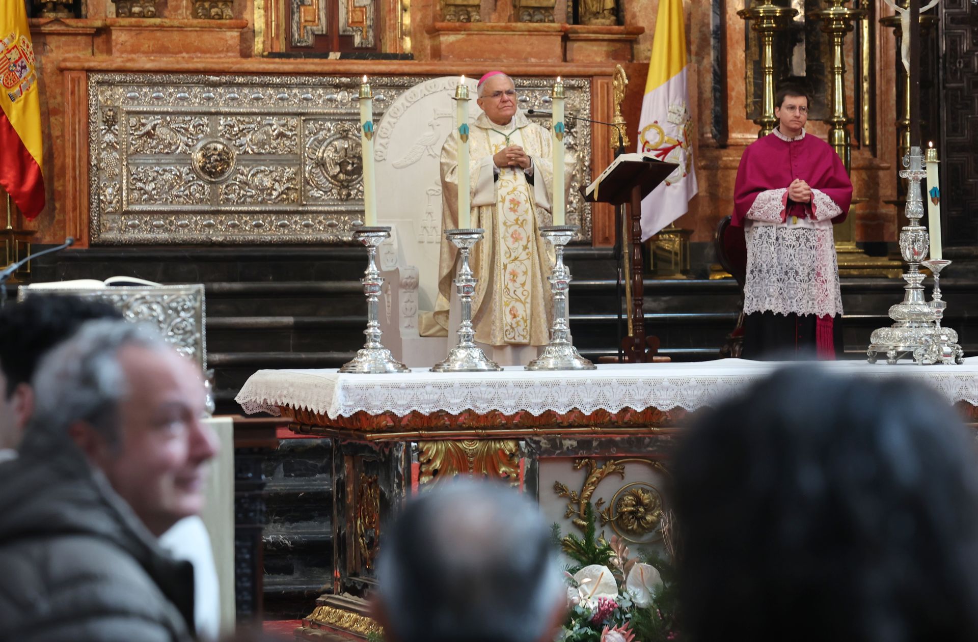 La solemne misa de Navidad en la Catedral de Córdoba, en imagenes