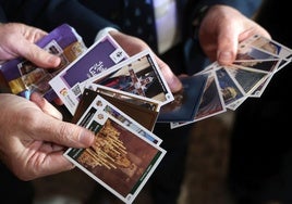 Venta y quedadas: las hermandades reciben con los brazos abiertos las HolyCards 2025 de Córdoba