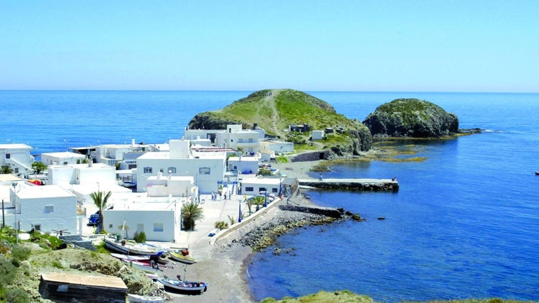 Vista de la Isleta del Moro en Níjar