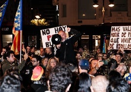 Manifestación en Valencia contra la gestión de la dana y Carlos Mazón, en directo: última hora de la concentración y noticias hoy