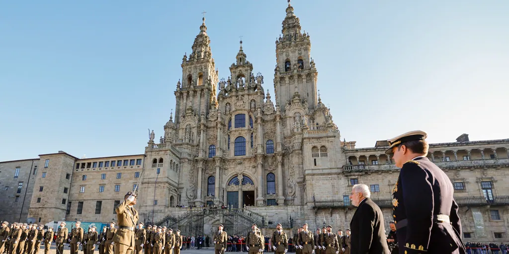 Santalices pide una financiación «por encima de los territorios» en la Ofrenda de Traslación de los restos Apóstol