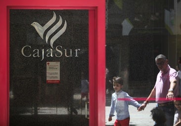 El ERE de Cajasur con 260 salidas logra el cien por cien de adhesión de trabajadores