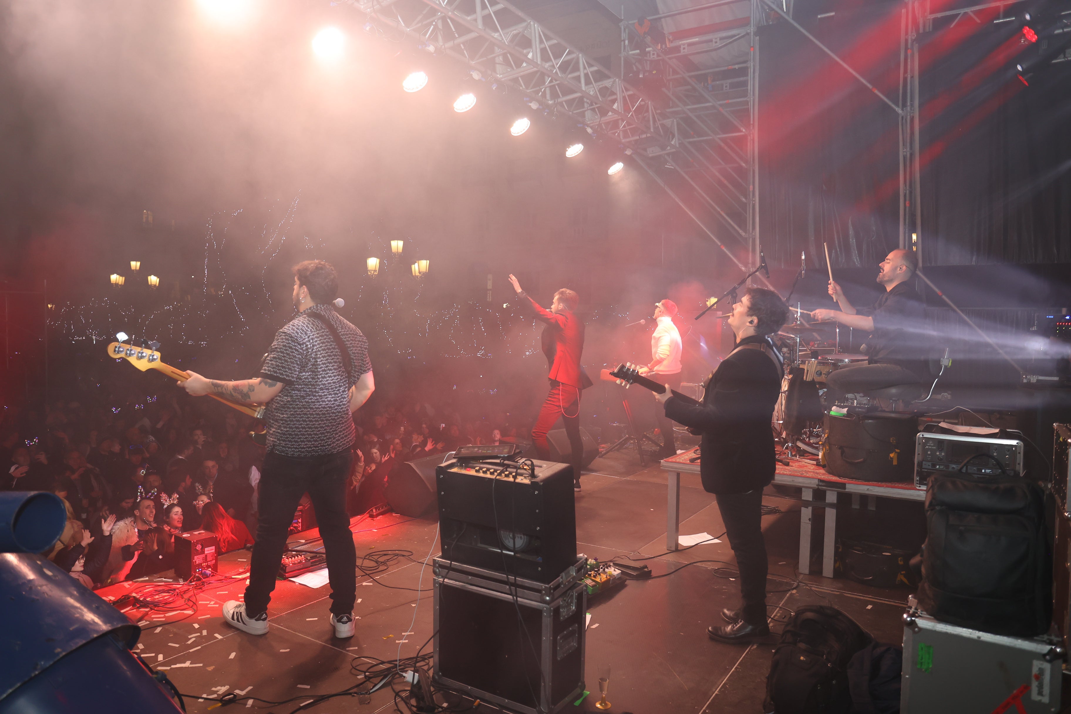 El gran ambiente de Las Tendillas en Nochevieja, en imágenes