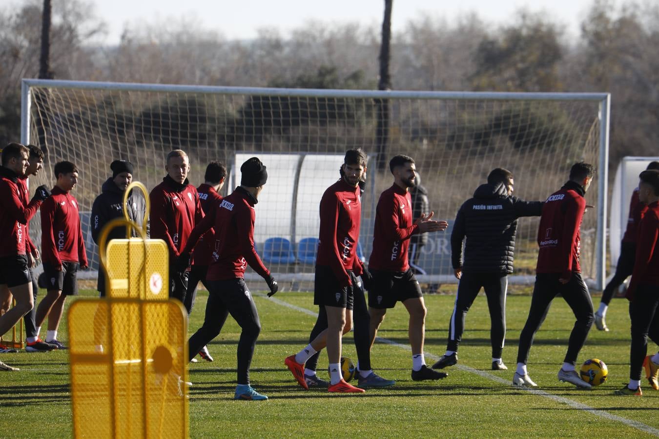 El primer entrenamiento de 2025 del Córdoba CF, en imágenes
