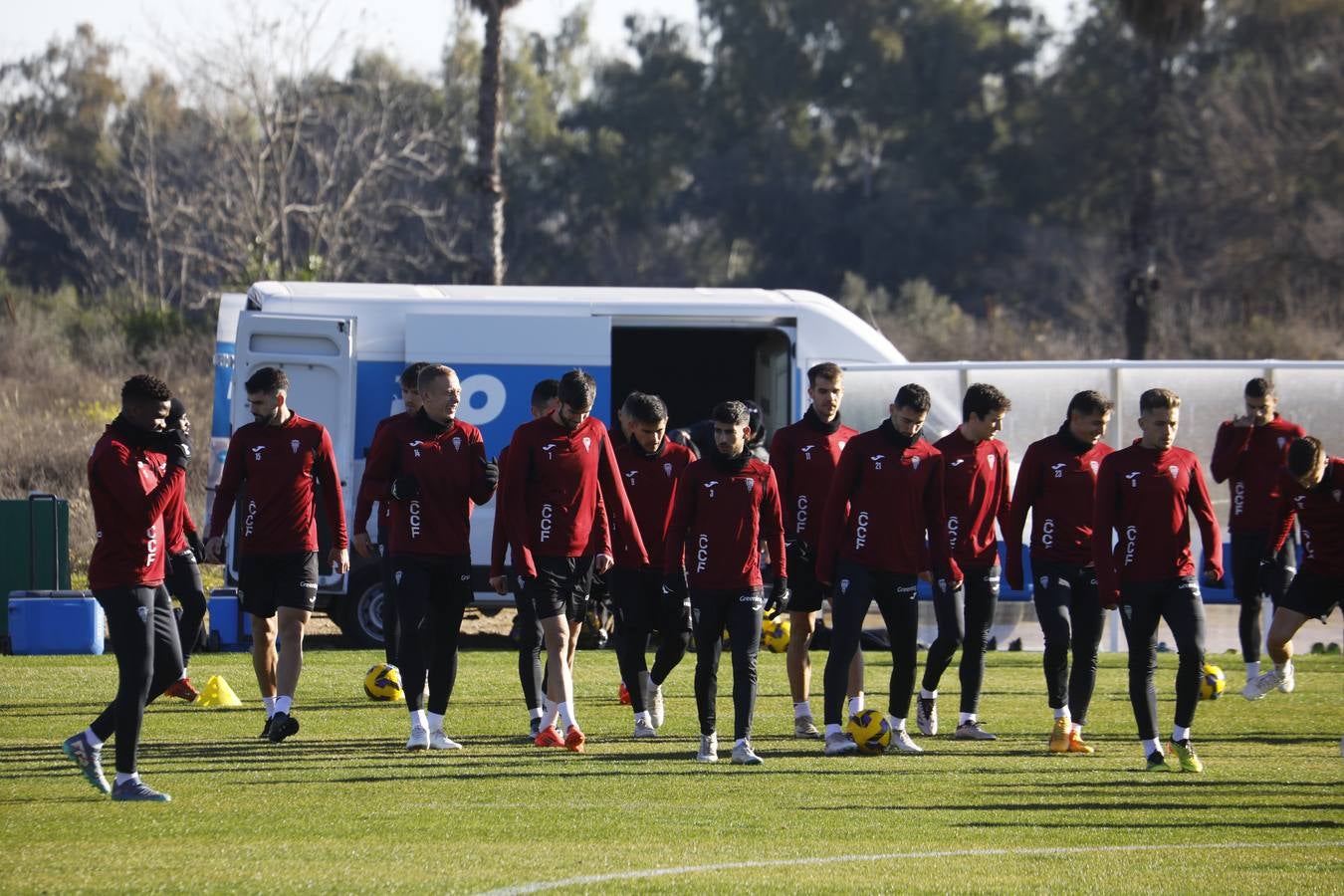 El primer entrenamiento de 2025 del Córdoba CF, en imágenes