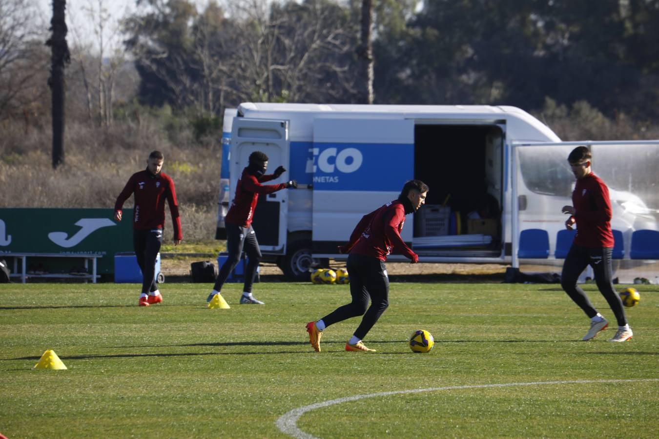 El primer entrenamiento de 2025 del Córdoba CF, en imágenes