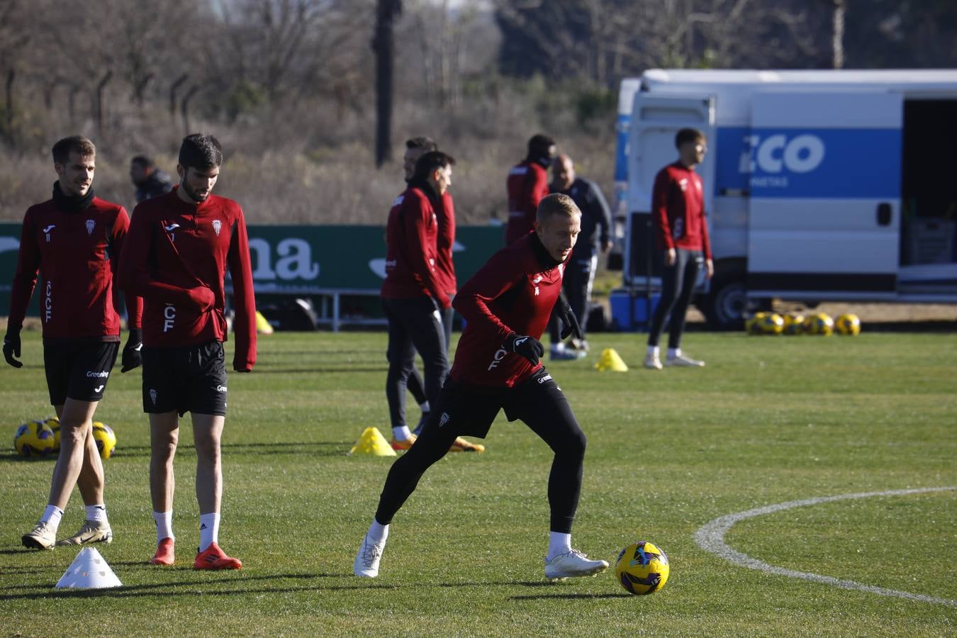 El primer entrenamiento de 2025 del Córdoba CF, en imágenes