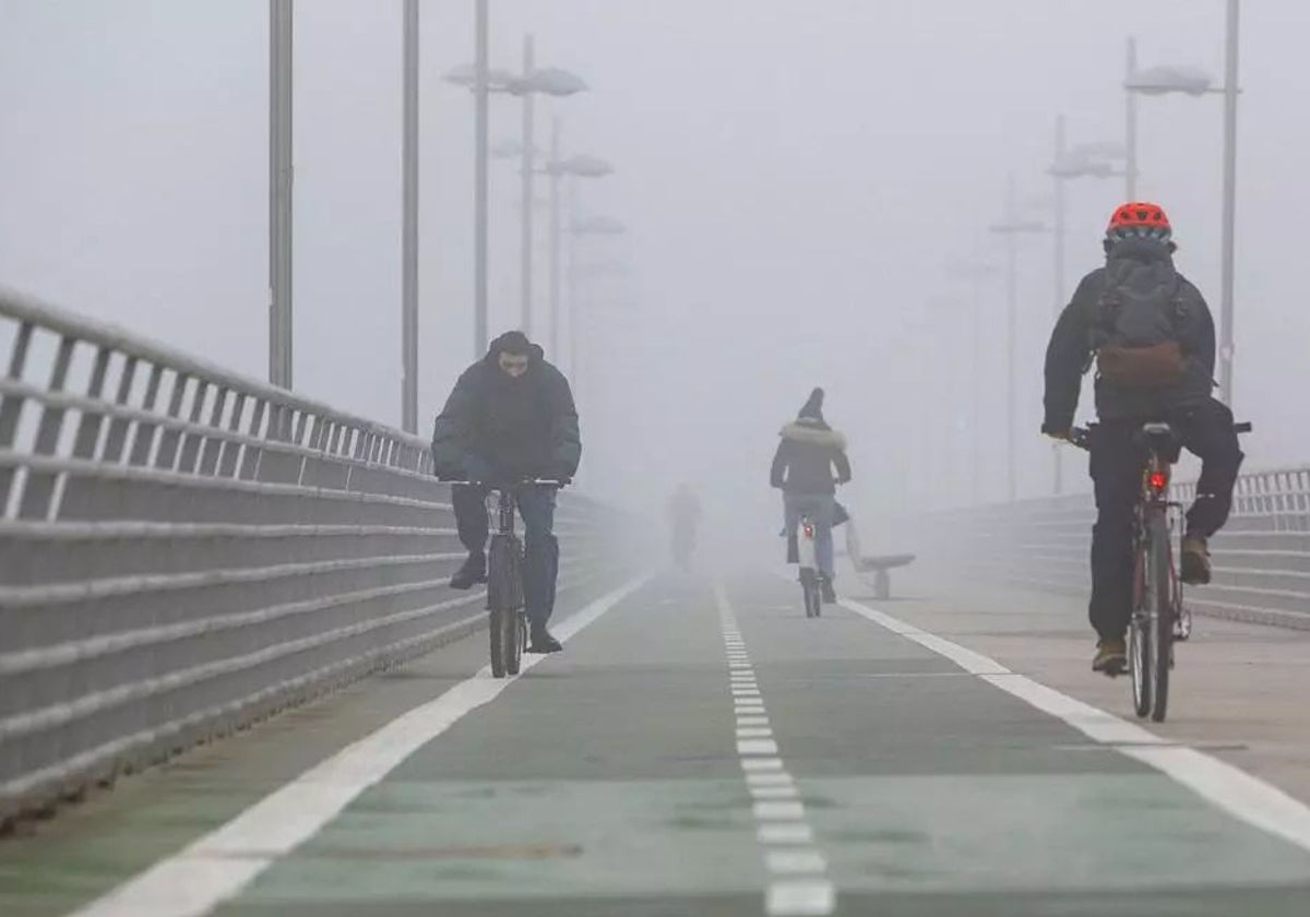 La niebla impide la visibilidad correcta en Zaragoza desde hace varios días