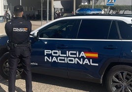 La Policía Científica trabaja para confirmar la identidad de la mujer asesinada en Almería que fue quemada tras asfixiarla