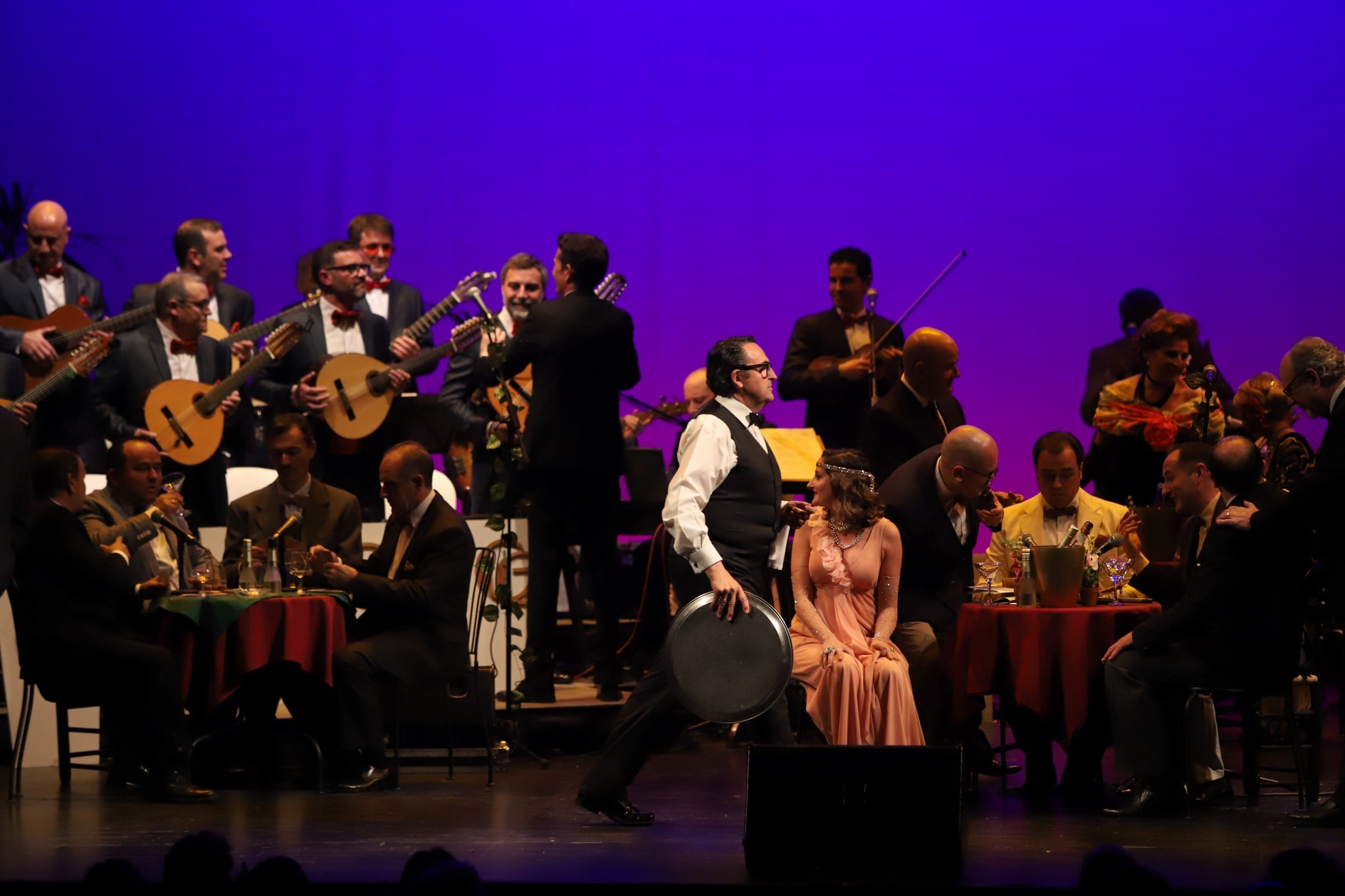 La buena factura musical de Capachos vuelve al Gran Teatro de Córdoba, en imágenes