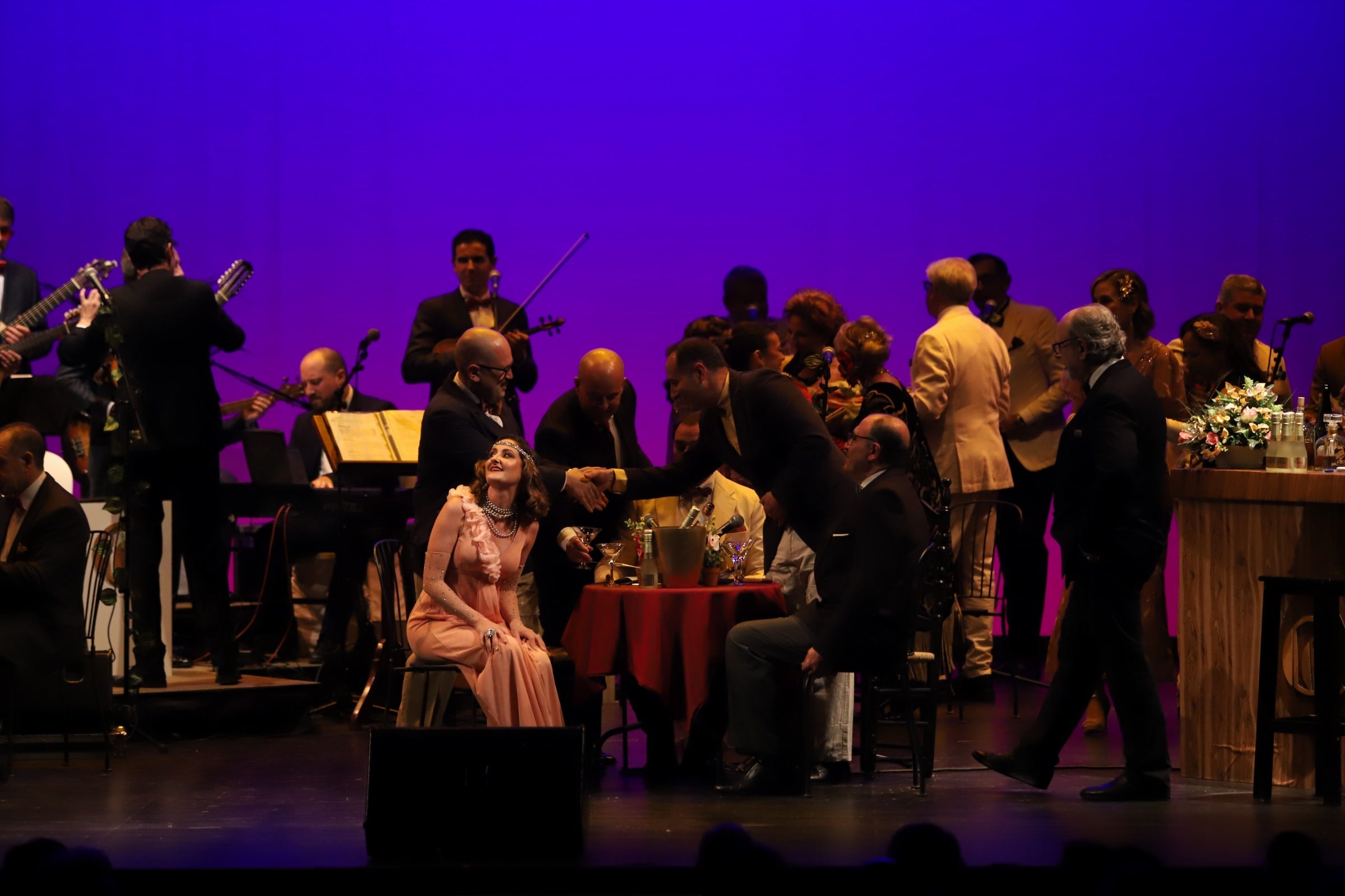 La buena factura musical de Capachos vuelve al Gran Teatro de Córdoba, en imágenes