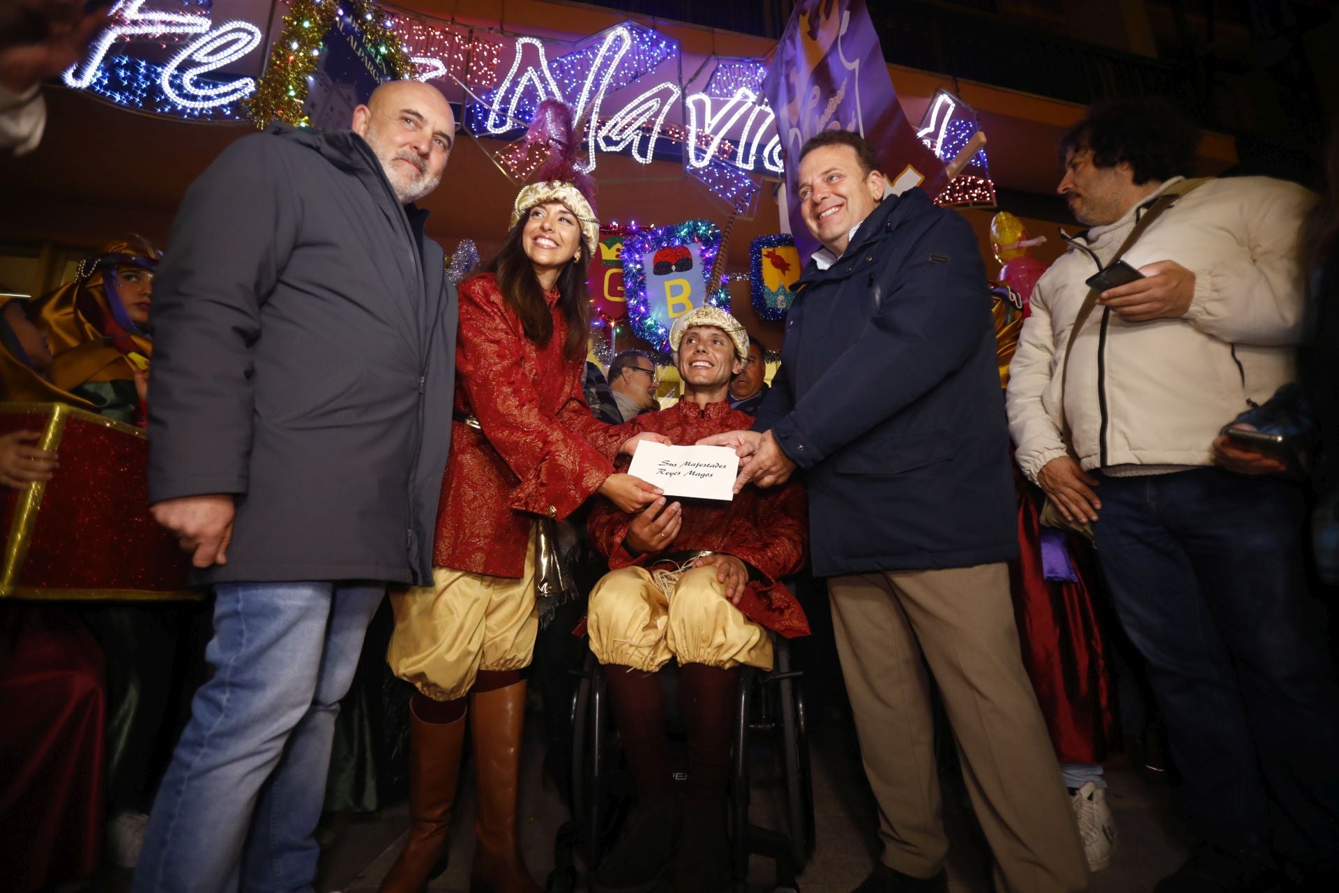El populoso desfile de la cartera real en Córdoba, en imágenes