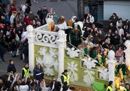 La previsible lluvia deja la más temprana Cabalgata de Reyes Magos de la historia en Córdoba