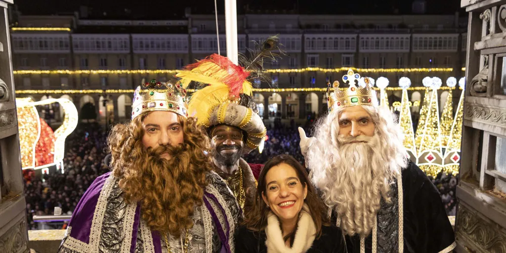 Galicia recibe a los Reyes Magos en una jornada pasada por agua