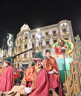 Imagen secundaria 2 - Cabalgata de Reyes Magos en Almería capital