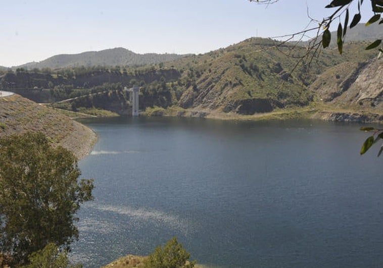 embalse-andalucia-archivo-RmArQrLdn7hY9T6Jgg3TJAI-758x531@diario_abc.jpg