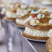 Encarga un roscón de Reyes sin preguntar el precio y se queja de estafa: «Cuando quieras un coche no vayas a Ferrari»