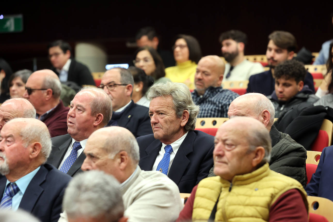 El homenaje de la Policía Nacional de Córdoba a sus agentes jubilados, en imágenes