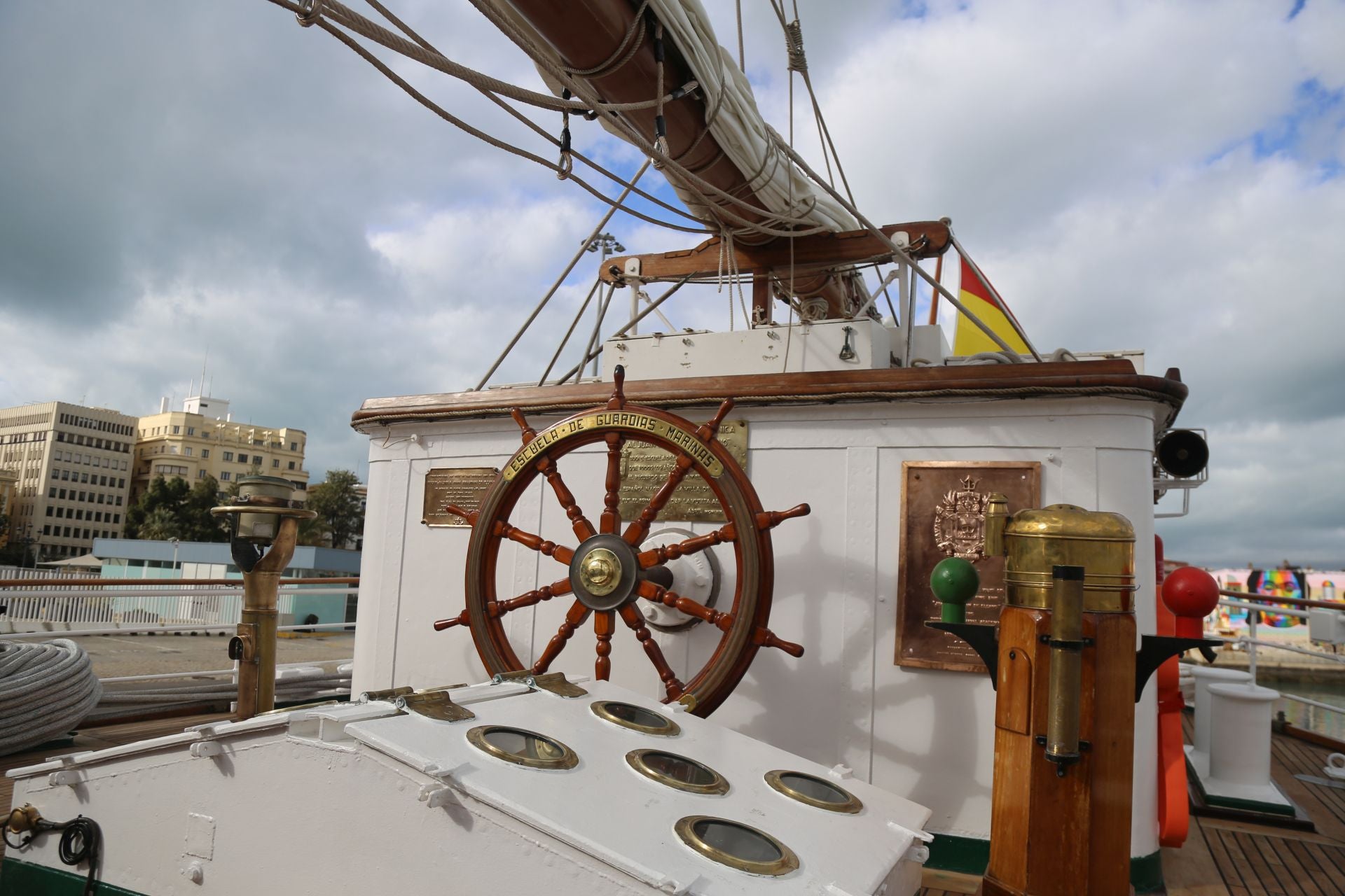 El embarque de Leonor en el buque escuela Juan Sebastián de Elcano, en imágenes