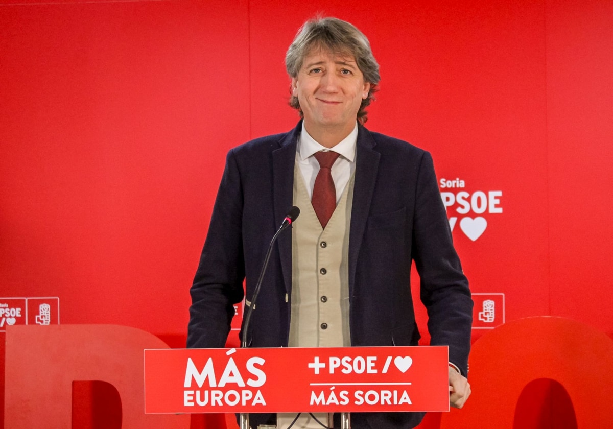 Carlos Martínez, este miércoles al dar a conocer que se presentaba a las primarias del PSOE de Castilla y León