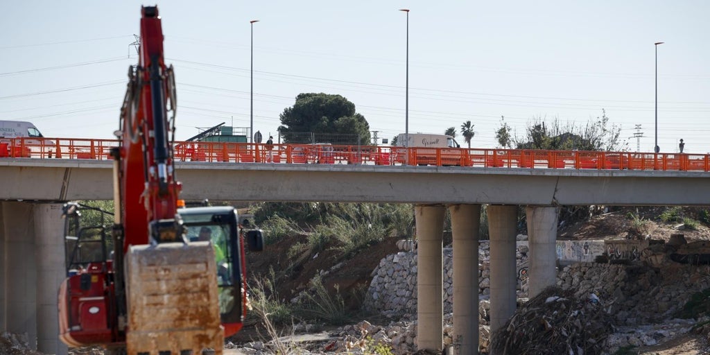 El juzgado archiva las primeras denuncias por la gestión de la dana, de Manos Limpias contra organismos estatales y autonómicos