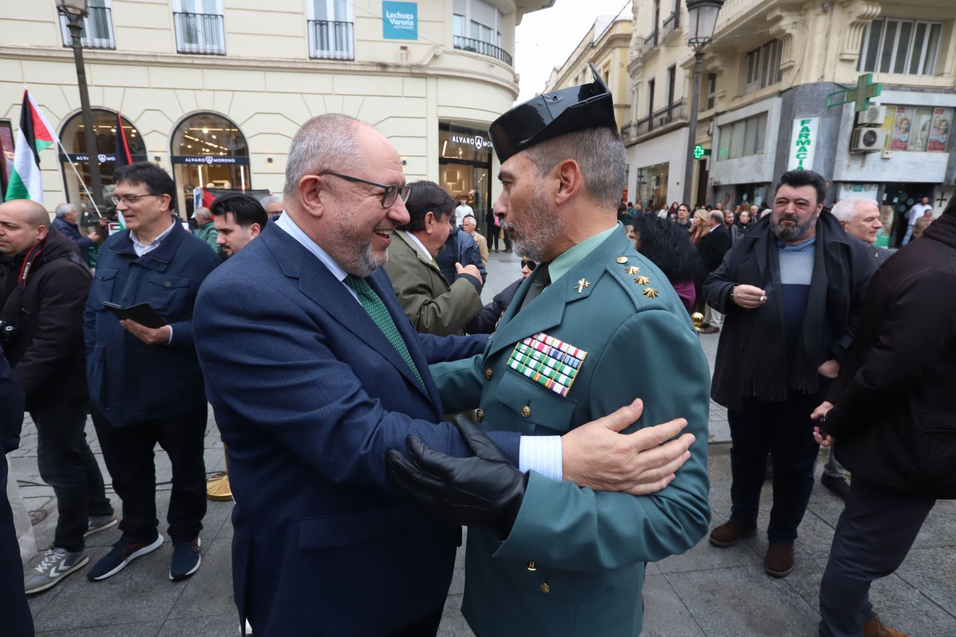 En imágenes, la inauguración de la escultura del 4D en Córdoba