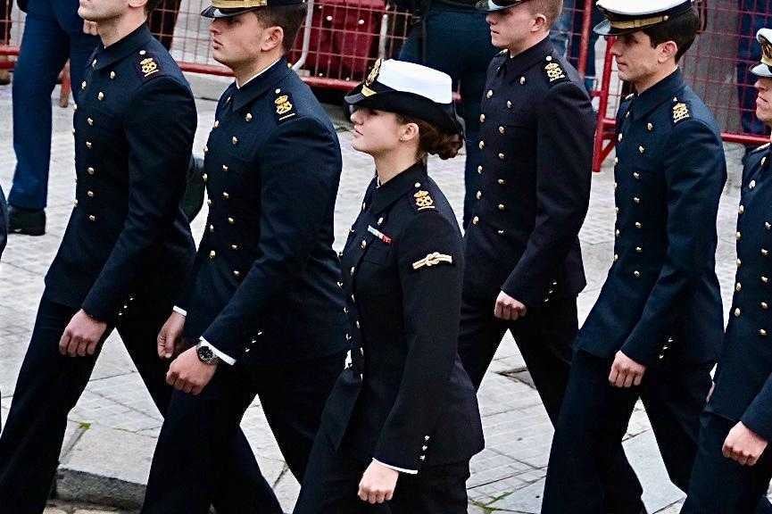 La Princesa de Asturias, Leonor Borbón Ortiz antes de partir a bordo del Buque escuela Juan Sebastián de Elcano.