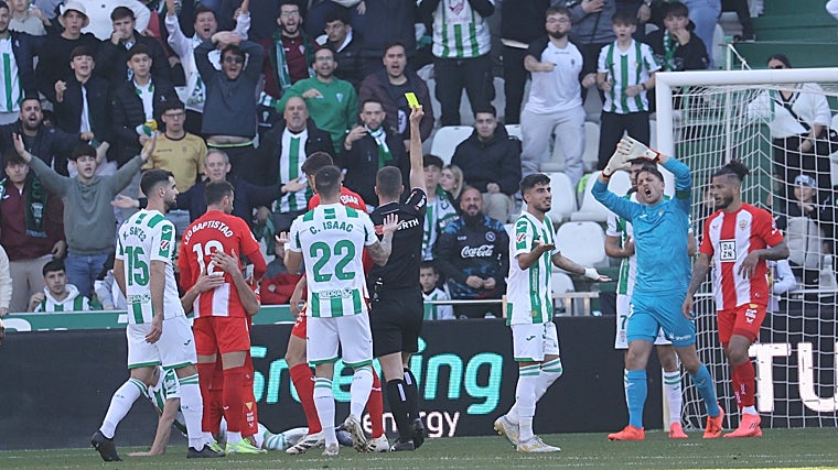 El Córdoba CF revive sus pesadillas con el Almería (0-3)
