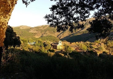 El pueblo abandonado de Guadalajara que un grupo de soñadores lleva más de 40 años reconstruyendo