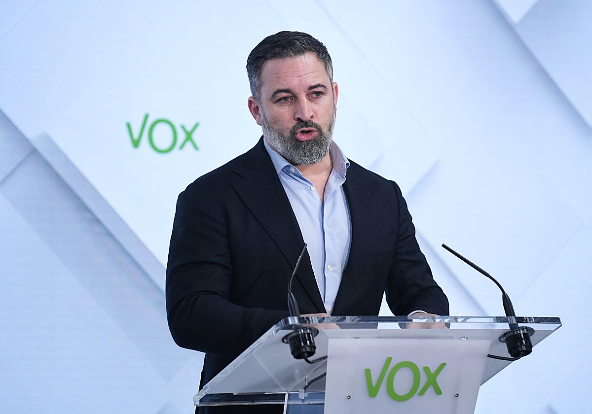 El presidente de Vox, Santiago Abascal, este lunes en rueda de prensa