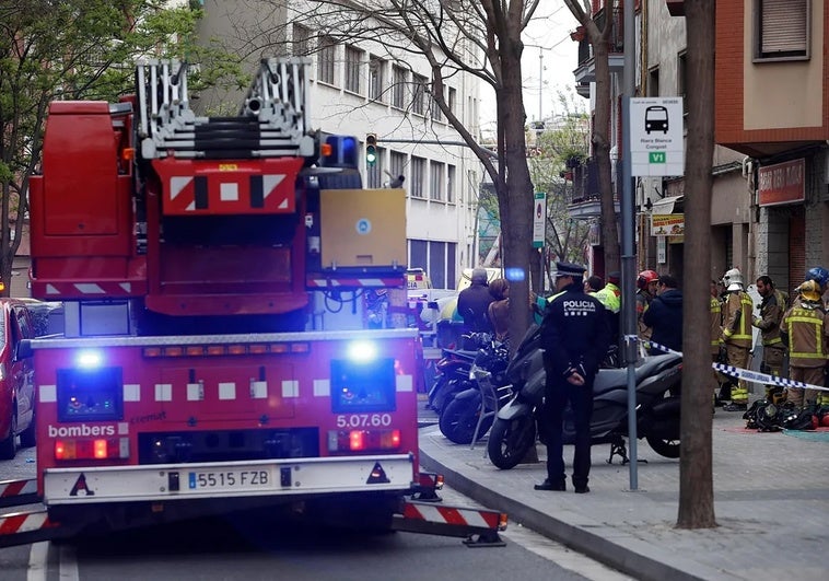 incendio-bomberos-barcelona-RzxCGbgyfC5TBmB9zezWWJP-758x531@diario_abc.jpg