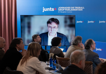 Junts descarta por completo apoyar una moción de censura de Feijóo respaldada por Abascal