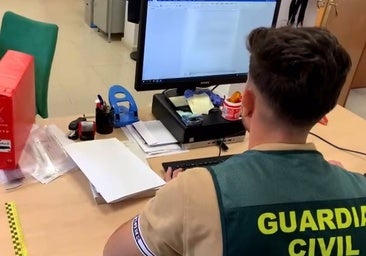 Un agente de la Guardia Civil, en una imagen de archivo