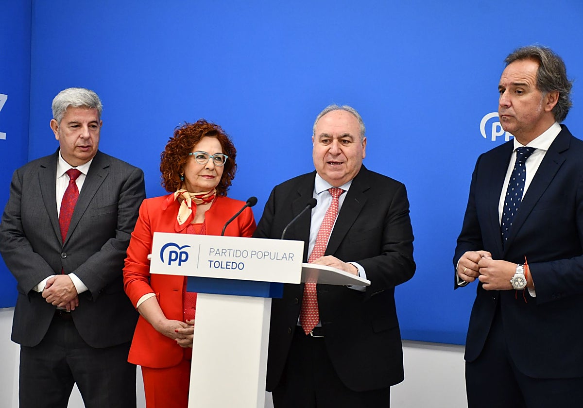 Miguel Ángel de la Rosa, Carmen Riolobos, Vicente Tirado e Israel Pérez