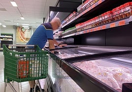 Mercadona aclara la diferencia entre el pollo certificado y el convencional: «Le da un color característico»