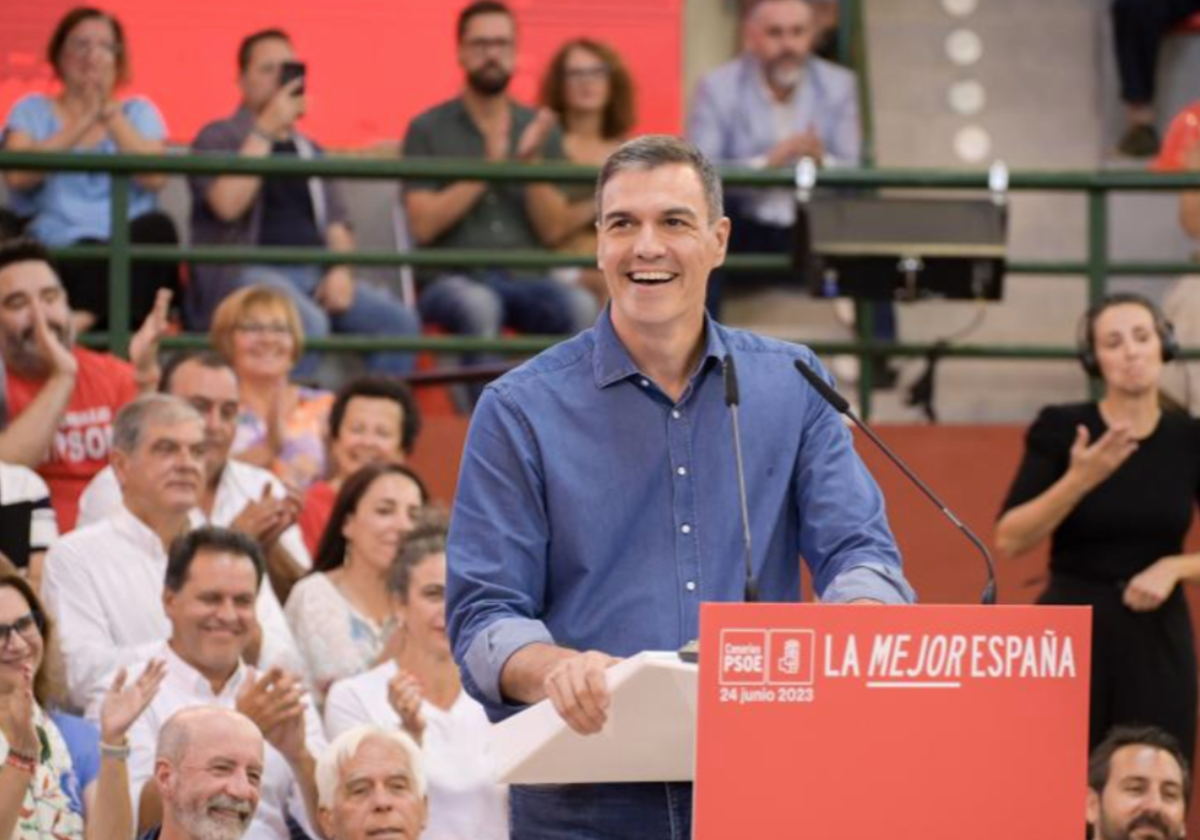 Sánchez participa en un acto de precampaña en Tenerife