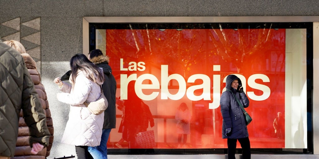 Los comerciantes de Castilla y León piden que se regulen de nuevo los periodos de rebajas