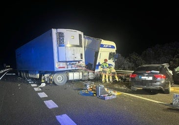 Fallece una mujer en la colisión frontal entre un turismo y un camión en la N-122 en la provincia de Soria