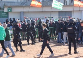 Peleas entre ultras de Córdoba CF y Almería: detenciones tras los altercados cerca de El Arcángel